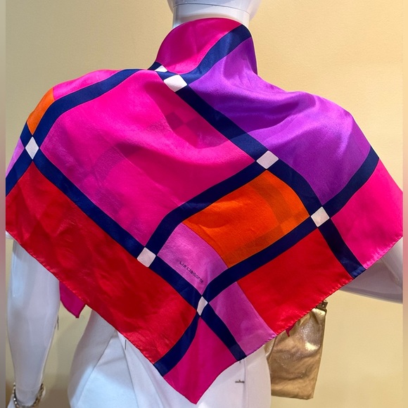 🌟HP🌟VTG 1991 Liz Claiborne Geometric Print Bright Color Silk Scarf Made in Japan - Picture 3 of 9